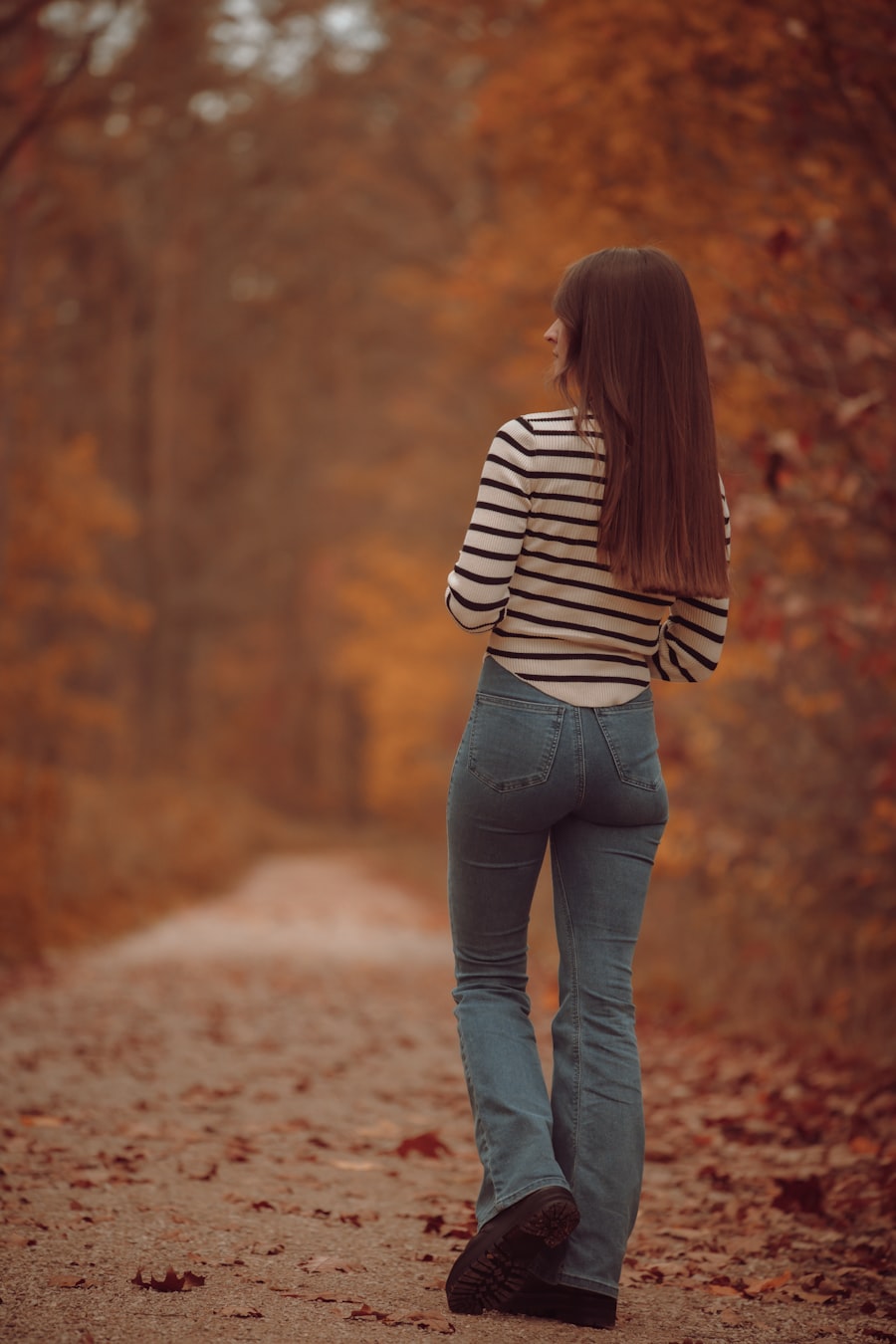 Layered fall outfit detail
